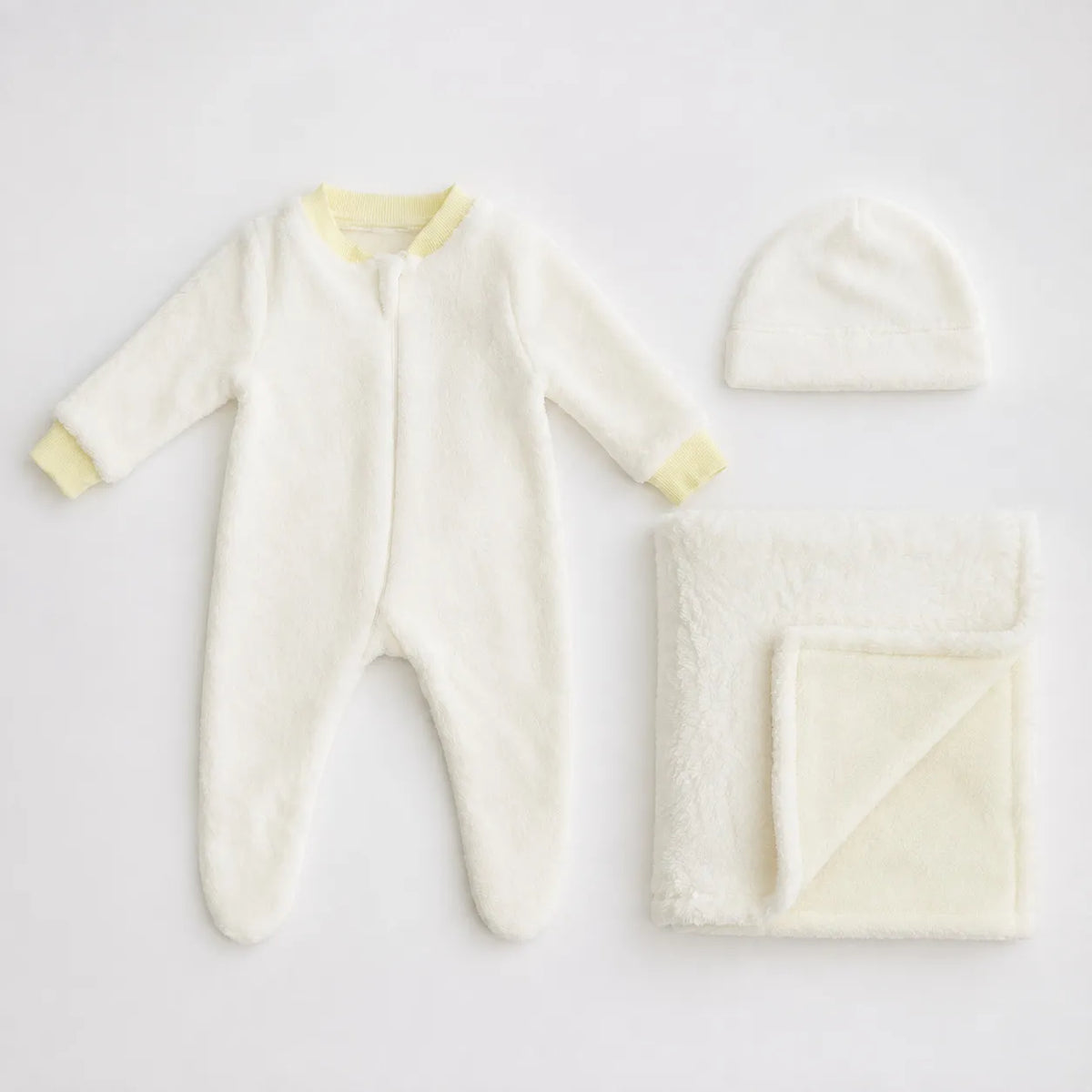 KIT DE SUEÑOS: PIJAMA ENTERIZA- GORRITO- COBIJA DOBLE FAZ